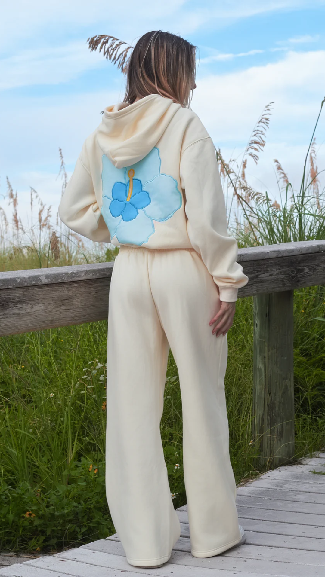 Cream Flora Set
